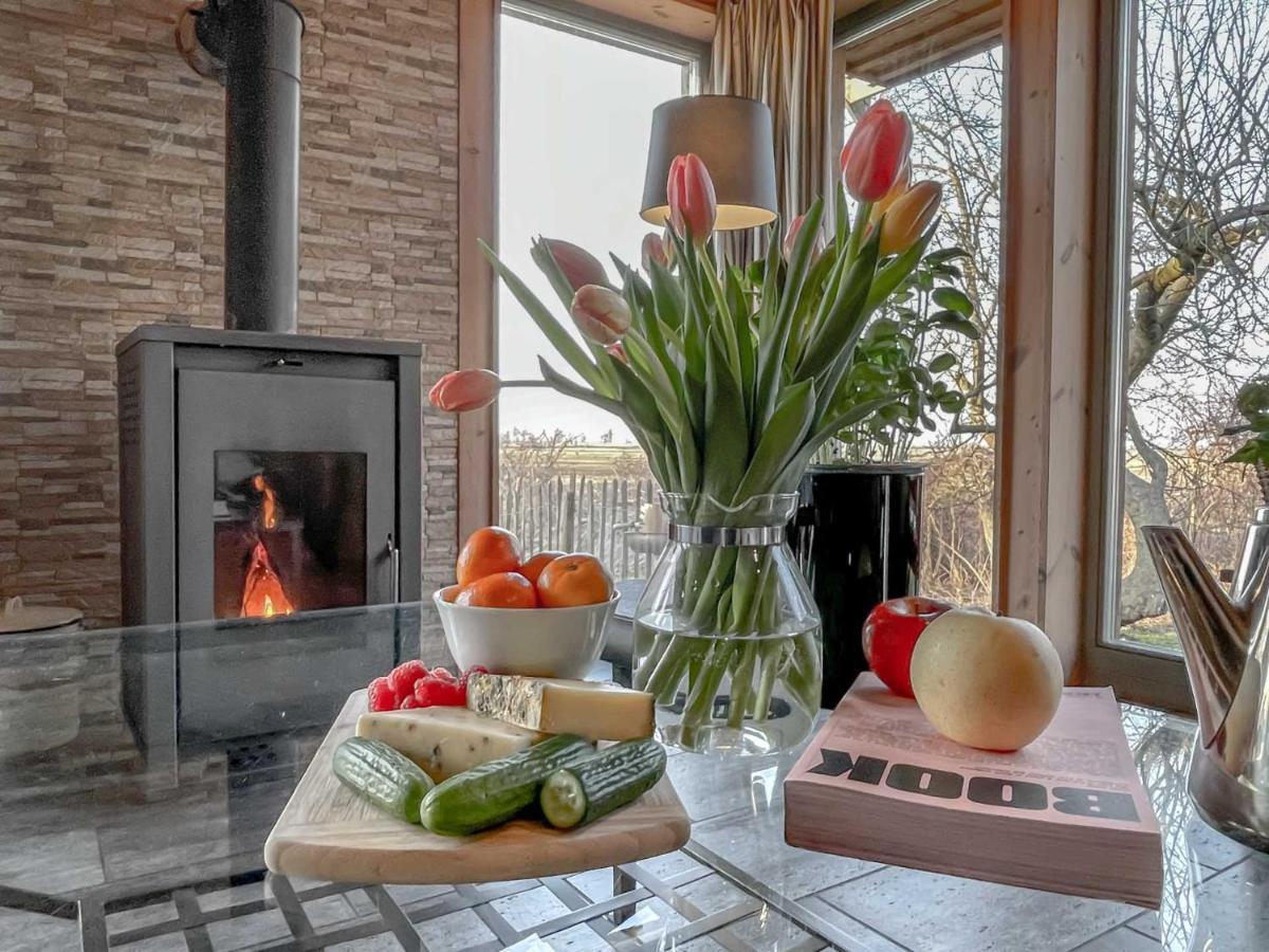 Traumhaff Kuestenchalets - Einzigartige Chalets An Der Ostsee. Ganz Aus Laerchenholz Mit Kamin Und Sauna Vogelsang-Warsin Экстерьер фото